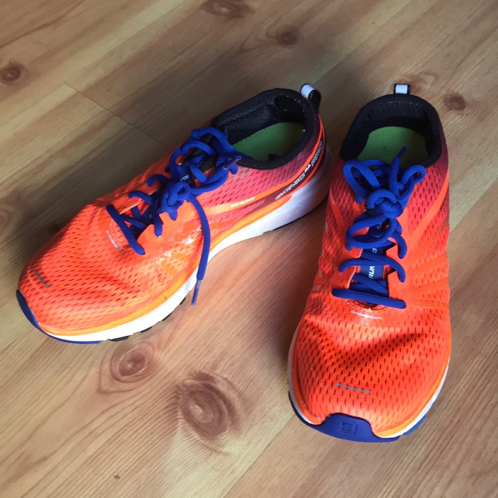Men’s Salomon running shoes 9